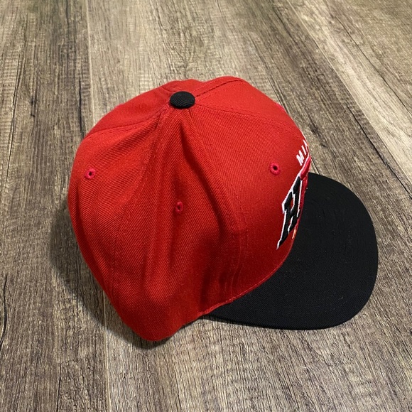 Miami Heat Mitchell & Ness SnapBack NWOT - Picture 3 of 5